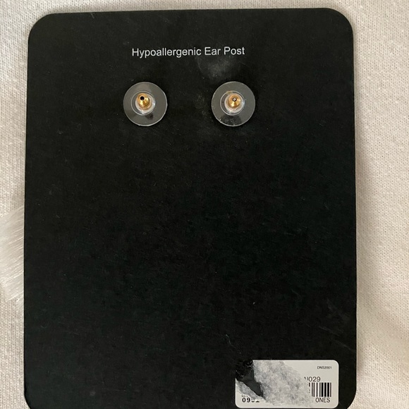 J Crew fan earrings.Brand new. - Picture 3 of 4